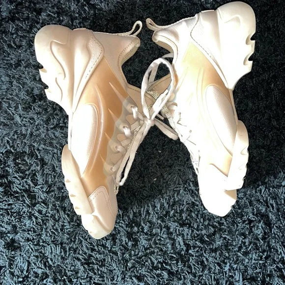 Dior Women's Nude Sneakers - Picture 7 of 8